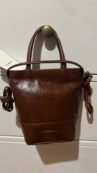 Bolso de piel Mint&Rose Mini Calvia Castaña.