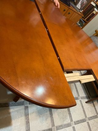 Mesa de comedor extensible de madera