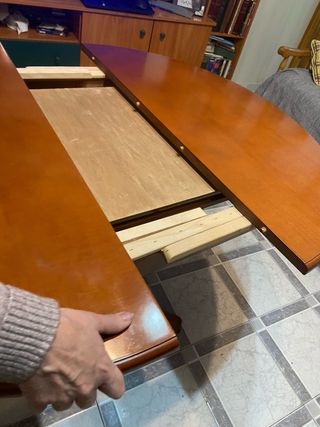 Mesa de comedor extensible de madera