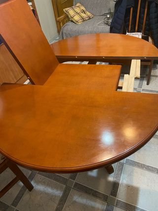 Mesa de comedor extensible de madera