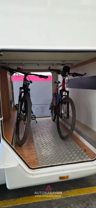 Autocaravana Perfilada C.Internacional Roller Team