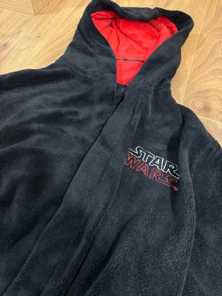 Albornoz Star Wars Hombre Negro y Rojo