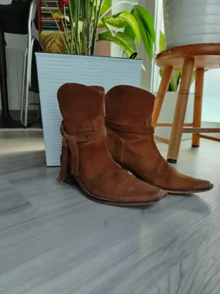 Botines vaqueras piel natural