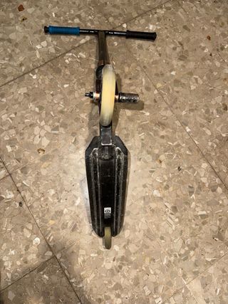 Patinete Oxelo Negro y Azul