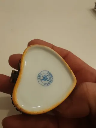 Mini scatola a forma di cuore in porcellana