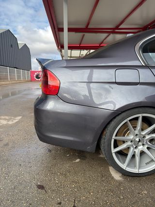 BMW e90 330i M