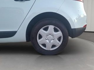 Renault Megane 1.6 16v Authentique 81 kW (110 CV)