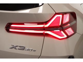 BMW X3 xDrive30e 220 kW (299 CV)