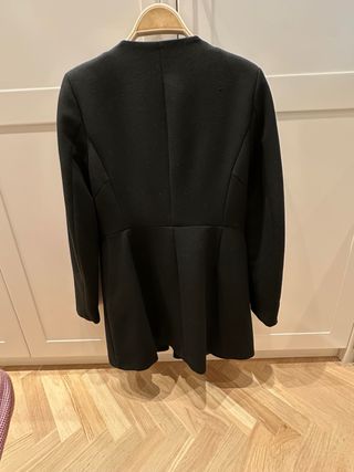 Abrigo Zara Negro Talla XS