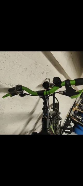 Bicicleta Btwin Infantil Negra y Verde