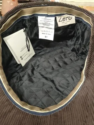 Coppola siciliana in velluto a coste marrone