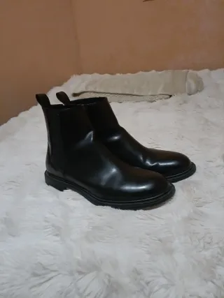 Botín estilo Chelsea negro