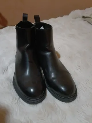 Botín estilo Chelsea negro