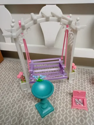 Set da Giardino Barbie: Altalena e Tavolo