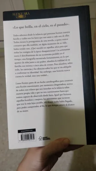 Los astronautas / The Astronauts (Spanish Edition)