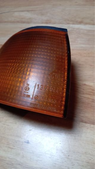 Piloto delantero Saab 9000