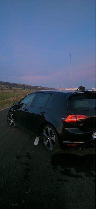 Volkswagen Golf GTI Performance Mk7