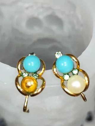 Pendientes de oro tipo dormilona