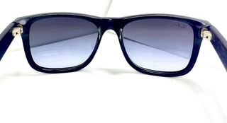 Gafas de sol Ray-Ban clásicas negras y grises