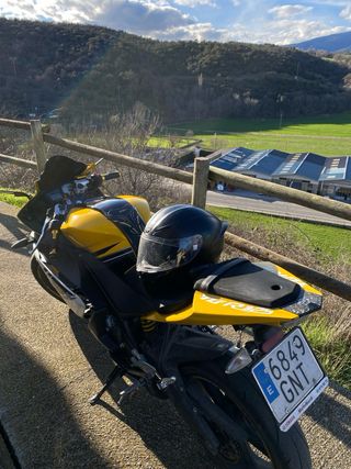 Yamaha YZF R125 50 Aniversario