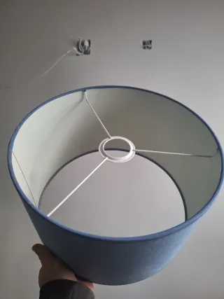 Lámpara azul de plástico