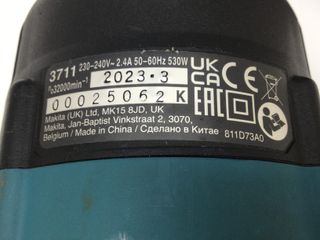 fresadora makita 3711