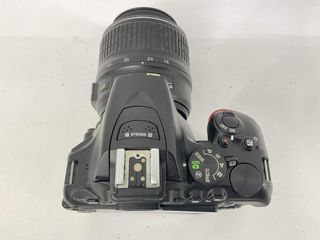camara digital reflex nikon d5500+af-s nikkor 18-55mm 1:3.5-5.6g