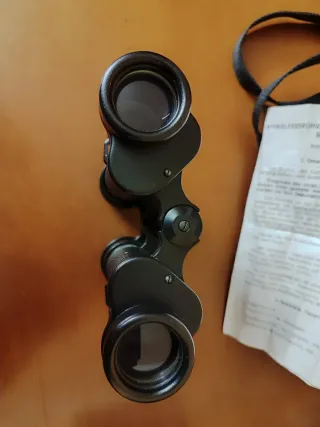 Prismáticos militares soviéticos antiguos