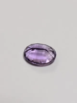 Amatista natural morada ovalada