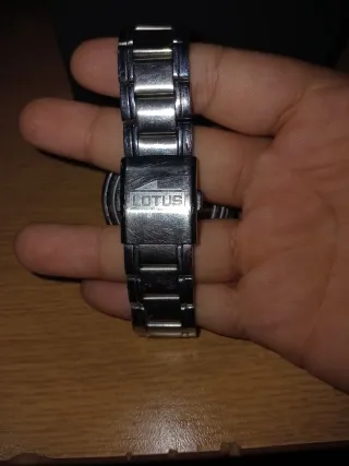 Reloj Lotus Azul y Plateado