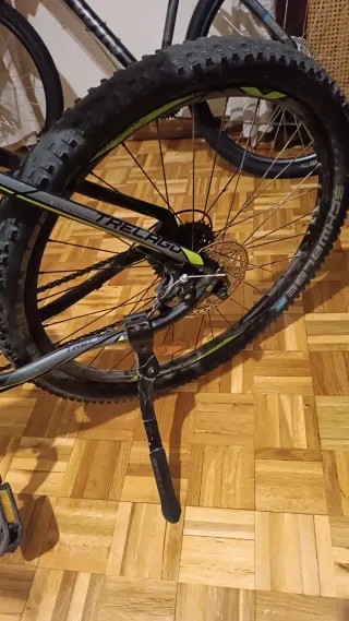 Bicicleta de montaña AGD