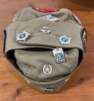 Gorra militar URSS con insignias