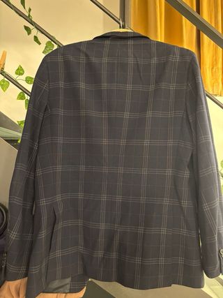 Traje Zara a cuadros azul y gris