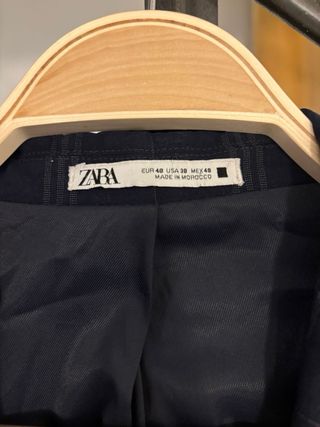 Traje Zara a cuadros azul y gris