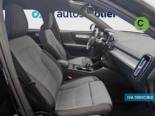 Volvo XC40 T2 Core Auto 95 kW (129 CV)