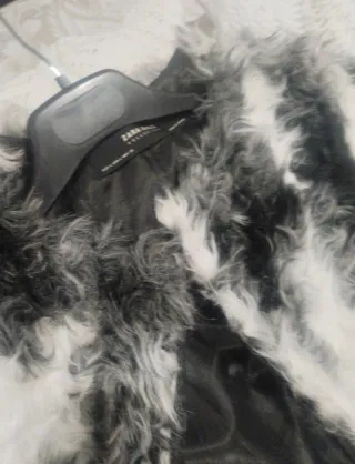 Abrigo Piel Sintética Blanco y Negro