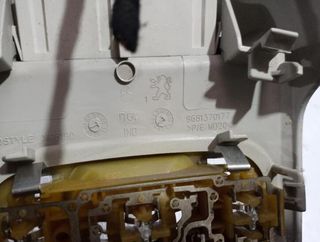 Peugeot 142295 luz interior 9681370177 308 sw envy