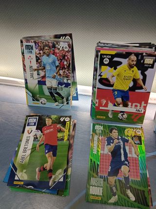 mas de 150 cromos, cartas , trading cards, panini , liga 2023/25 MGK