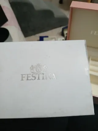 Espositore gioielli Festina rosa e beige