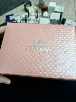 Espositore gioielli Festina rosa e beige