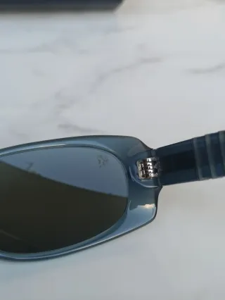 Occhiali da sole Persol grigio verdi