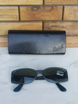 Occhiali da sole Persol grigio verdi