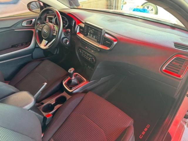 KIA cee'd Tourer 1.6 CRDi Concept 85 kW (115 CV)