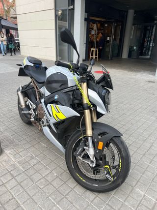 BMW S1000R 2022 Escape SC Project