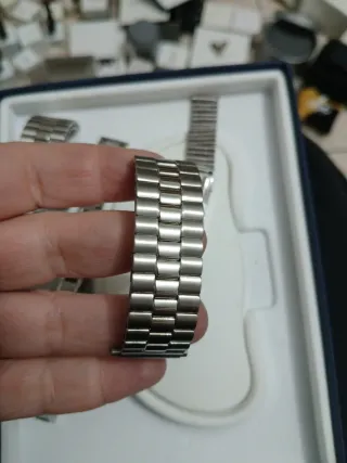 3 cinturini per orologi in acciaio