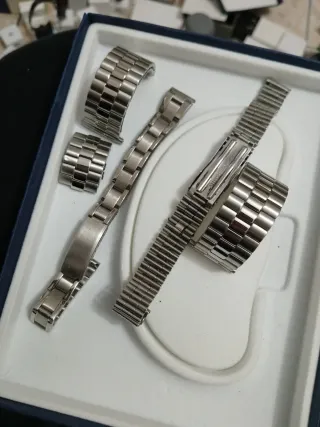 3 cinturini per orologi in acciaio