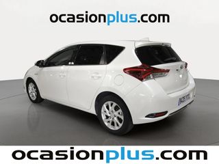 Toyota Auris 1.8 Hybrid Active 100 kW (136 CV)