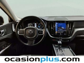 Volvo XC60 2.0 T4 Momentum Auto 140 kW (190 CV)