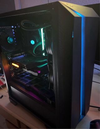 PC Gaming Negro con RGB
