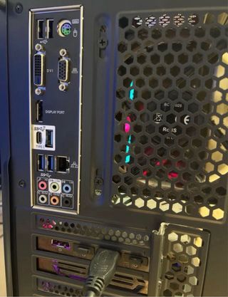 PC Gaming Negro con RGB